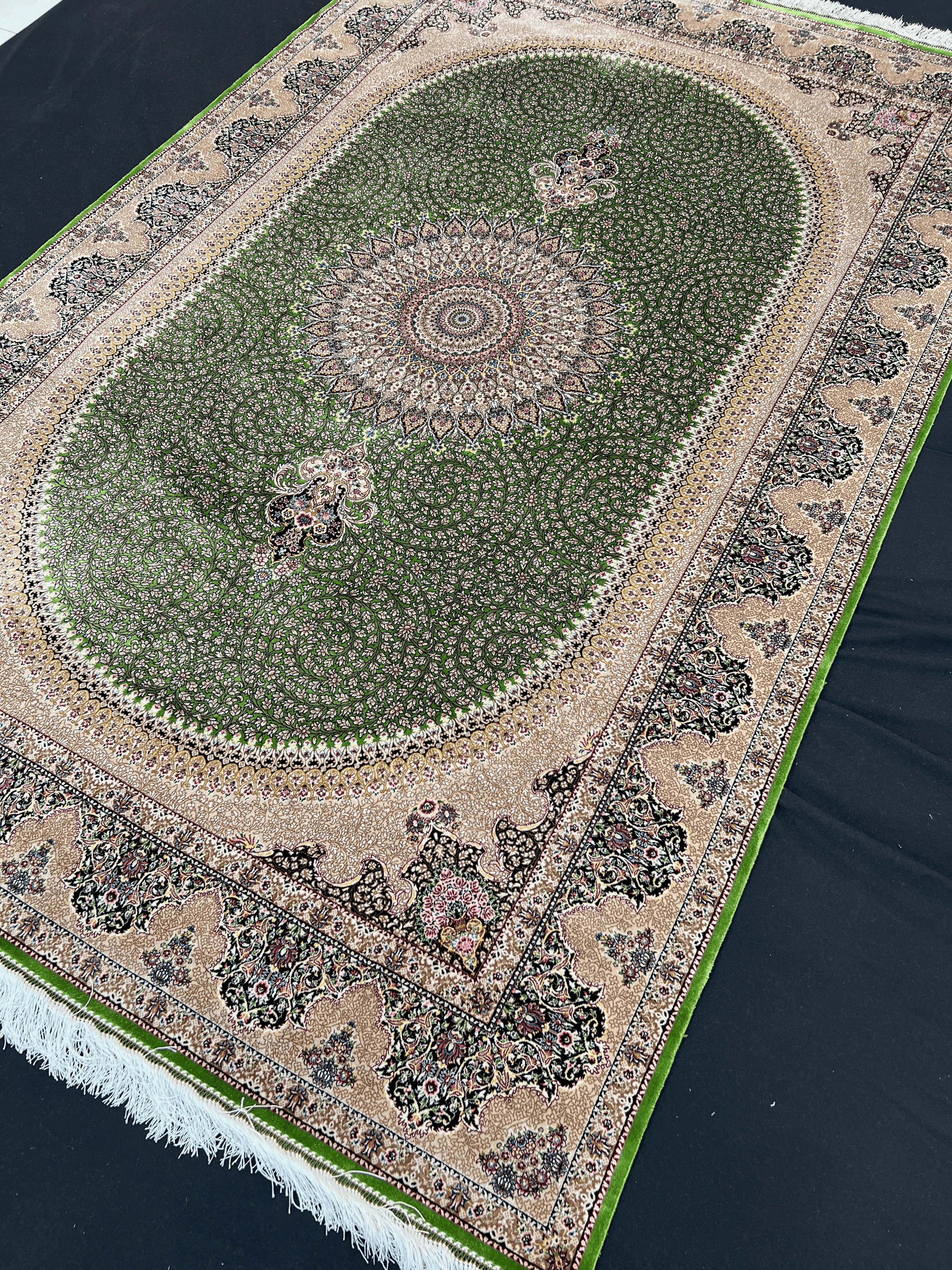 Oval Centre Piece Bamboo Silk Rug