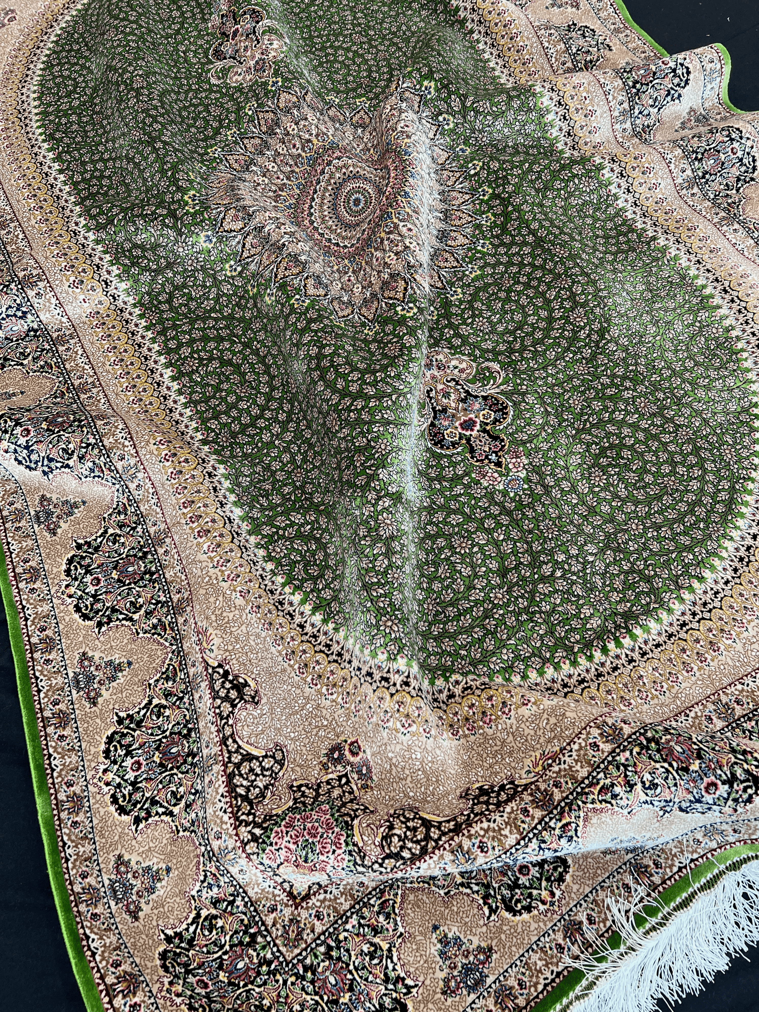 Oval Centre Piece Bamboo Silk Rug