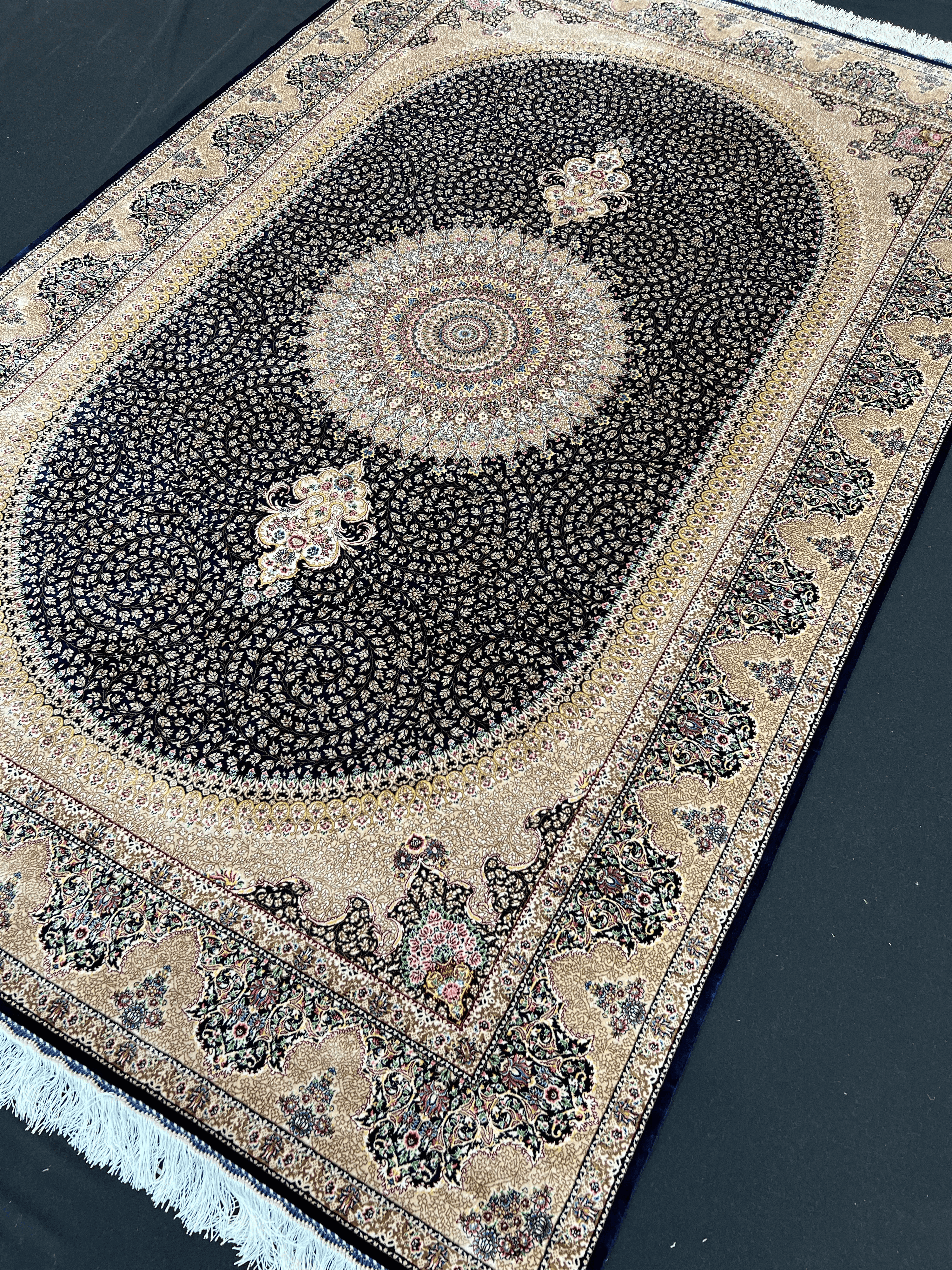Oval Centre Piece Bamboo Silk Rug